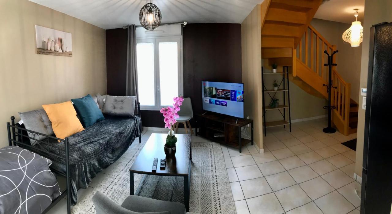 Agreable Maison Proche Gare Avec Parking Gratuit Ле-Ман Екстер'єр фото